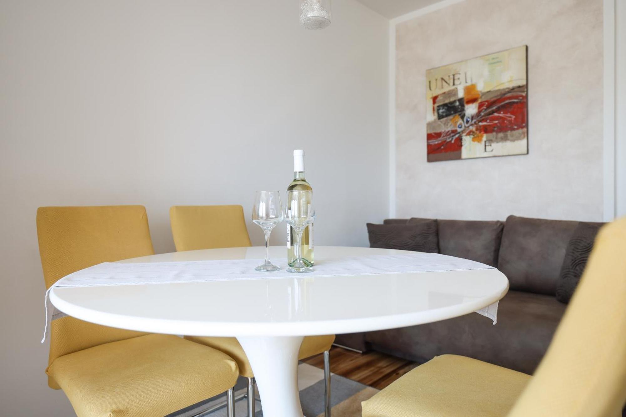 Apartament Anita *